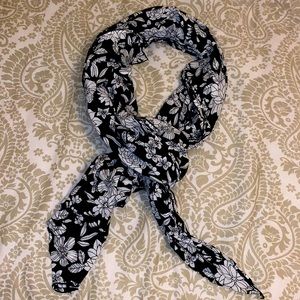 Gap Hawaiian flower sarong